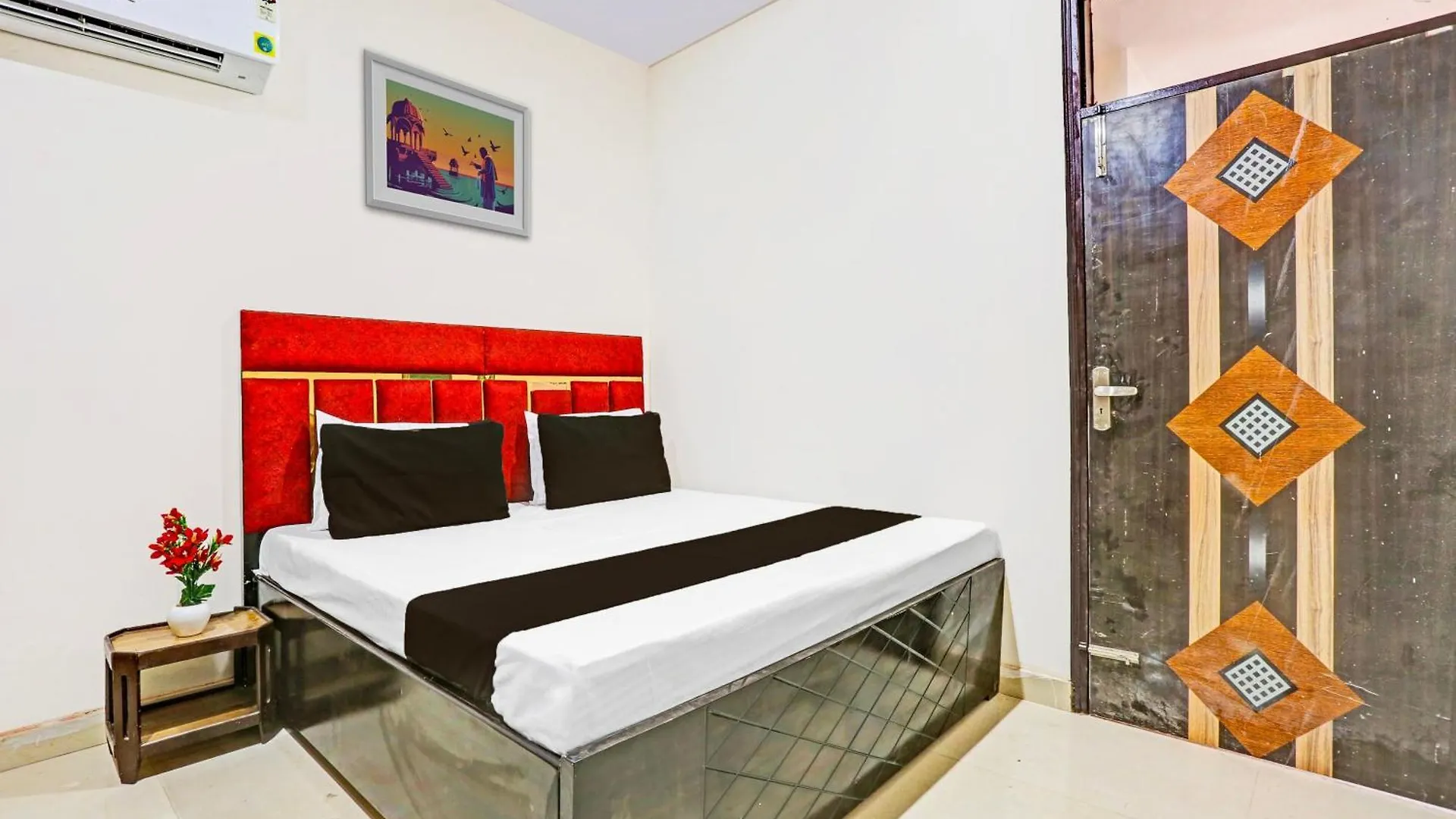 Hotel O Redbull Inn Гургаон